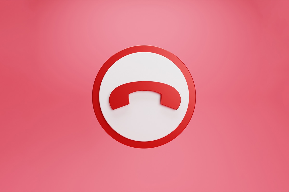 القرار الحازم-A red phone icon on a pink background that signifies confidence and determination.